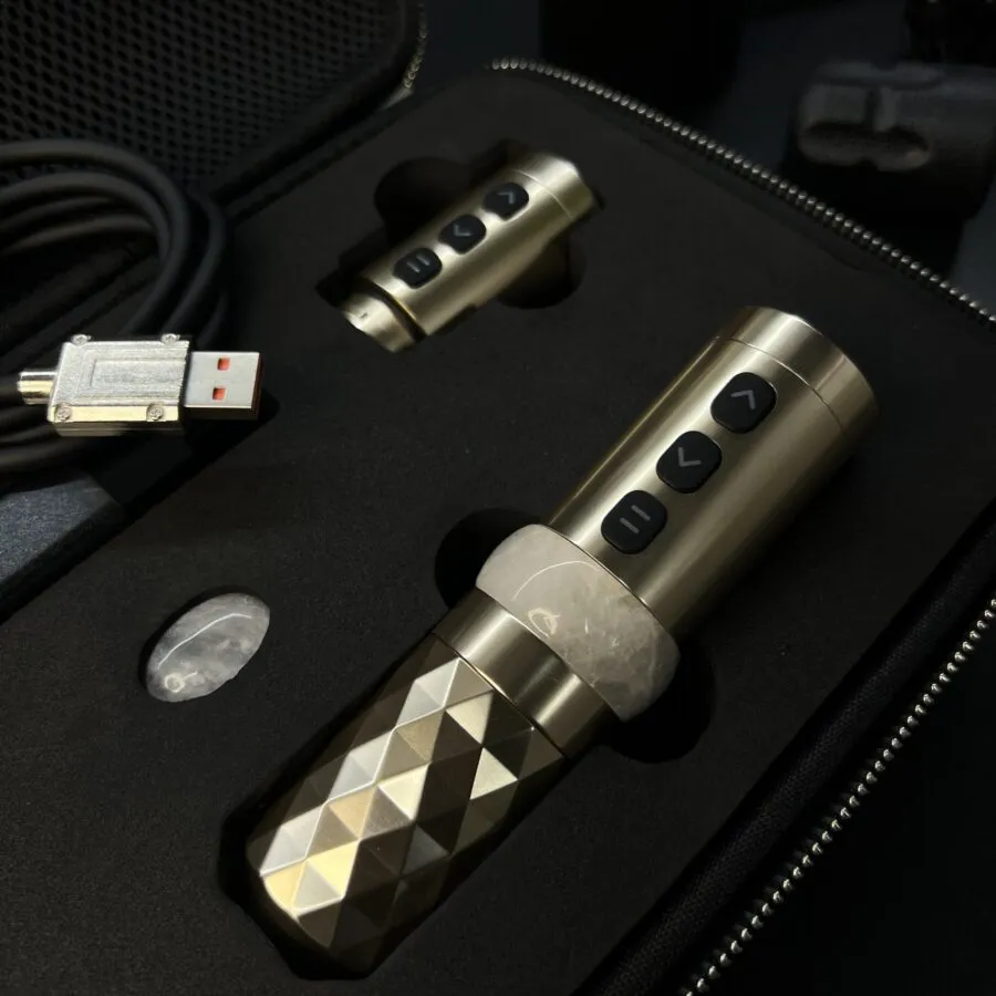 QUARTZ ON GOLD  (pre orders only )